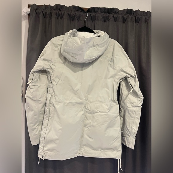 COPY - Womens North Face Quarter Zip Snow Jacket - Picture 2 of 3